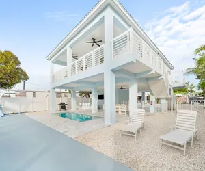 Photo 3 - Azul Paradise - Waterfront - Heated Pool - Dock