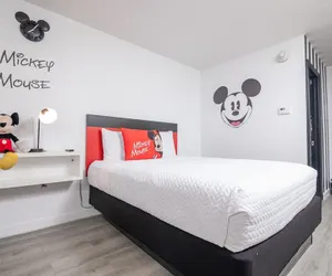 Photo 5 - Mickey Dormitory Room 10 min From Disney