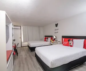Photo 3 - Mickey Dormitory Room 10 min From Disney