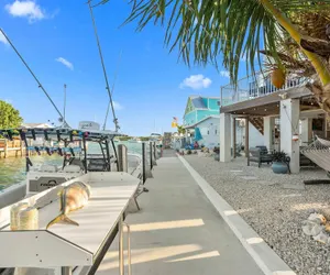 Photo 4 - Mermaid Manor Waterfront Haven w Hot Tub Dock