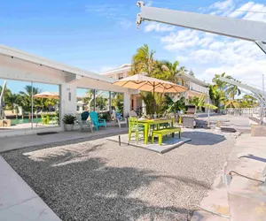 Photo 4 - Seabreeze Cove Waterfront Gem 38 Foot Dock Cabana Club