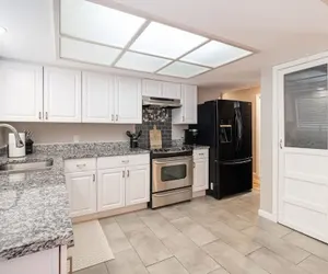 Photo 4 - Vibrant Boho Family Home 3 Bed Pet Friendly UNR