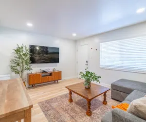 Photo 2 - Luxe Loft - UNR Pet Friendly