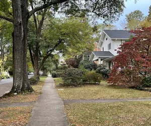 Photo 4 - Walk to Duke Campus 1 Bedroom in Trinity Park