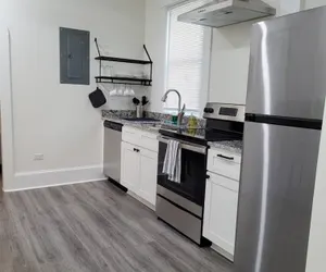 Photo 5 - Walk to Duke Campus 1 Bedroom in Trinity Park
