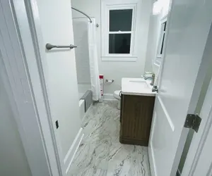 Photo 3 - Renovated 1 Bedroom in Forest Hills - A