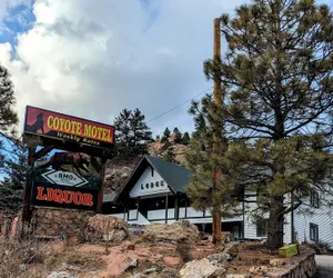 Photo 4 - Coyote Motel West