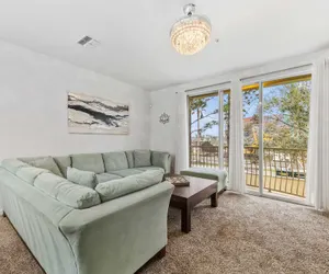 Photo 3 - 5014 Tideview Circle #9