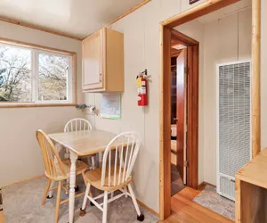 Photo 5 - Cute and Cozy Cottage #2522