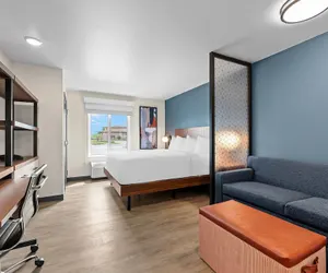 Photo 2 - Everhome Suites Brownsville