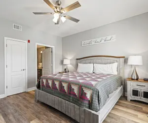 Photo 5 - Eagles Landing 1BR Heaven
