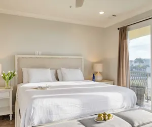 Photo 3 - Sleeps 48, 2 Homes w/ Private Beach Access Bradley Circle Buyout by Avantstay