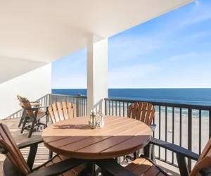 Photo 4 - Palms 915- Premier Beachfront Condo