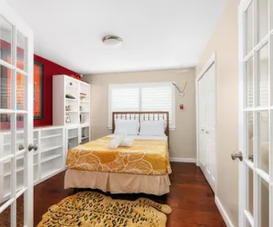 Photo 4 - Luxury 5-Bedroom Stay W Pool Spa  Grill