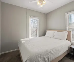 Photo 5 - The Cozy Bellows Retreat for 4