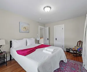 Photo 5 - Tibet Twins Suites For 12!