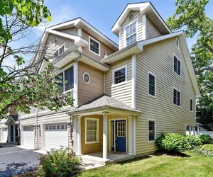 Photo 2 - Rehoboth Avenue 506f