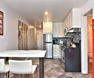 Photo 4 - Edgewater House 213