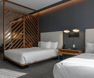 Photo 4 - Courtyard By Marriott Madison