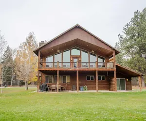 Photo 2 - Flathead River Retreat For 15!
