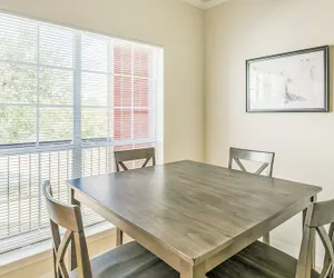 Photo 5 - Landing Apartments Houston Southbelt