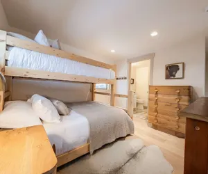 Photo 3 - Wilderness Club Golfer's Cottage