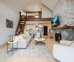 Photo 2 - Wilderness Club Golfer's Cottage