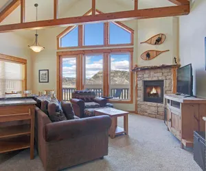 Photo 2 - Estes Park Vacation Lodging