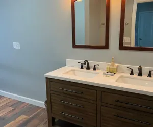 Photo 4 - Oak Island 4BR Retreat