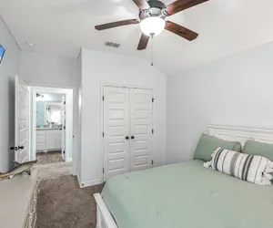 Photo 3 - Sunrise Paradise - Pet Friendly! Community Pool!