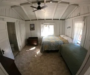 Photo 3 - Van Zandt's Redwood View Resort