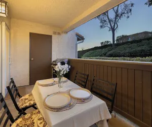 Photo 4 - Walk to Beach Pool, Hot Tub, Private Patio, Parking Seabreeze Retreat