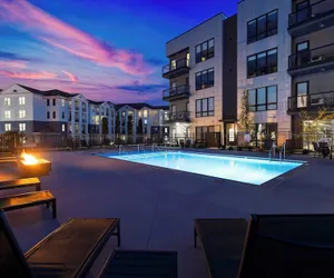 Photo 5 - Sleeps 18 3 Modern Midtown Apartments w/ Gym + Pool Walkable to Shops & Eats