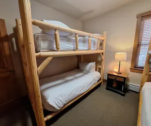 Photo 5 - 3br Red Hawk Townhome - Gondola Access 3 Bedroom Townhouse