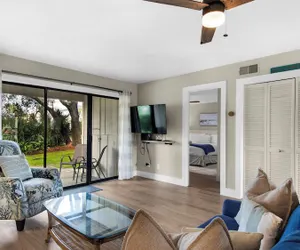 Photo 3 - Pool, Tennis, Beach Access & Pet-friendly fun + Free Attraction Tickets!