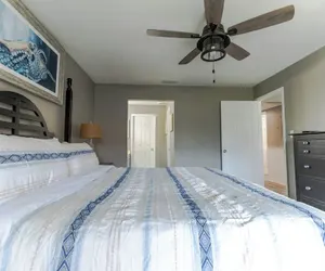 Photo 5 - 2BR Condo in Edgewater Resort With Golf, Tennis, Pools & Free Tram Service!