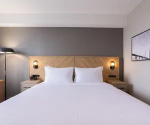 Photo 5 - Sandman Signature Las Colinas Hotel & Suites