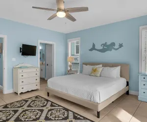 Photo 5 - The Sassy Seagull: Gulf Views, Bikes, Beach, Pool & hot Tub!
