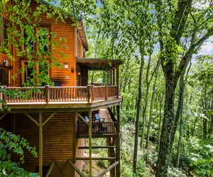 Photo 5 - Eagle Nest Lodge Hot Tubs Mountain Views