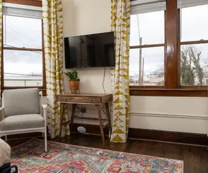 Photo 5 - Luxury Multi-unit Historic Building Near Downtown