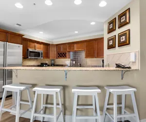 Photo 5 - Emerald Grande W928
