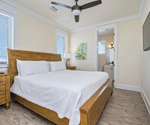 Photo 5 - Beachfront 9bed Easybreezy East