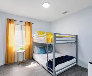 Photo 4 - Oasis Apartment Homes