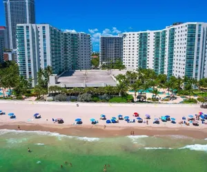 Photo 2 - GLOBALSTAY Tides Hollywood Beach Retreat