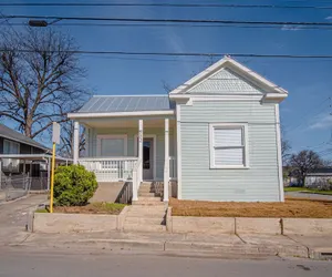 Photo 2 - Create Memories 4BR 3BA Near Riverwalk Downtown