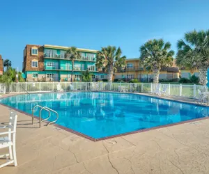 Photo 5 - Steps to Sandfest 2 Condos in Beachfront Complex w/ Pool, Pickleball/tennis