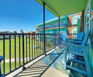 Photo 5 - Steps to Sandfest 2 Condos in Beachfront Complex w/ Pool, Pickleball/tennis
