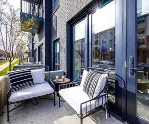 Photo 2 - 2 Modern Apartments in Heart of Midtown, Walkable Location Patio, Pool & Gym