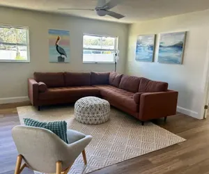 Photo 2 - NEW Stunning Home-close to Beaches-pet Friendly