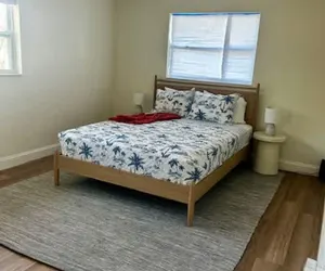 Photo 4 - NEW Stunning Home-close to Beaches-pet Friendly